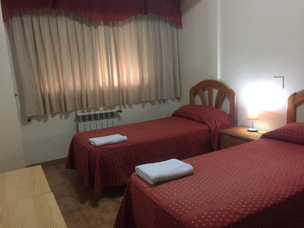 Hostal Jacinto Alcala de Henares Exterior photo